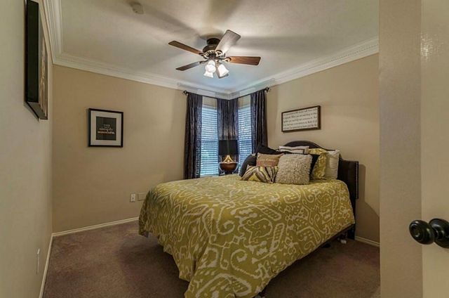 28 Fallenstone Drive, The Woodlands, TX 77381
