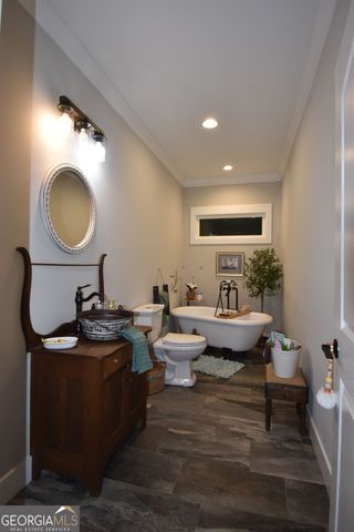925 Bear Creek Marina Road, Mansfield, GA 30055