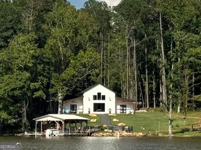925 Bear Creek Marina Road, Mansfield, GA 30055