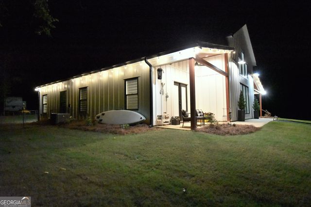 925 Bear Creek Marina Road, Mansfield, GA 30055