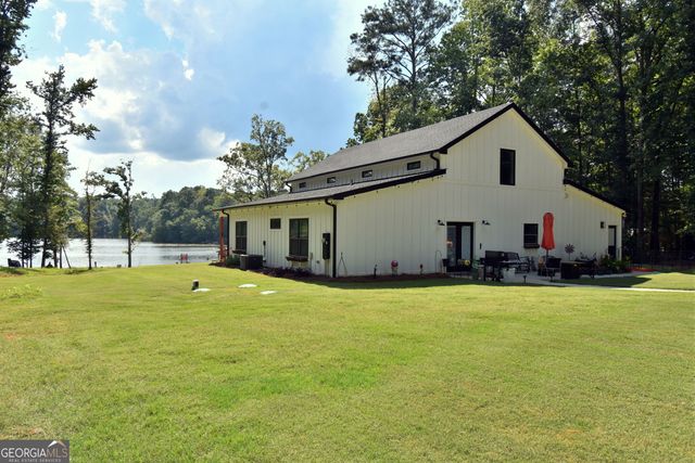 925 Bear Creek Marina Road, Mansfield, GA 30055