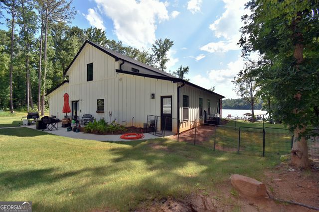 925 Bear Creek Marina Road, Mansfield, GA 30055