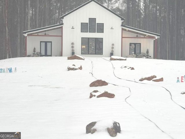 925 Bear Creek Marina Road, Mansfield, GA 30055
