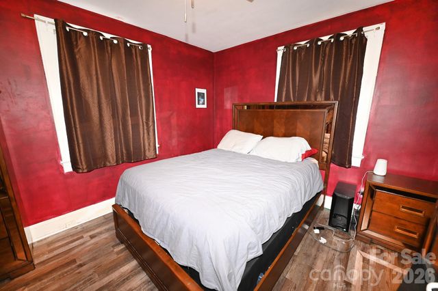 614 S Ashe Avenue, Newton, NC 28658