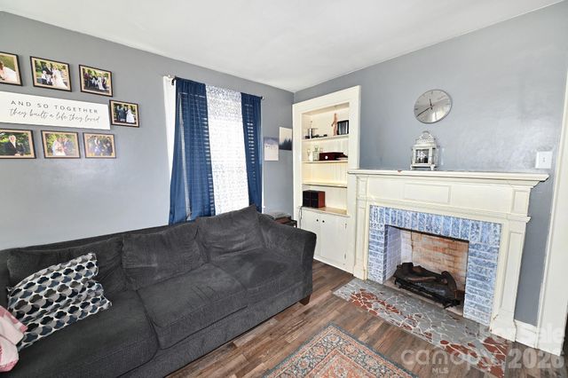 614 S Ashe Avenue, Newton, NC 28658