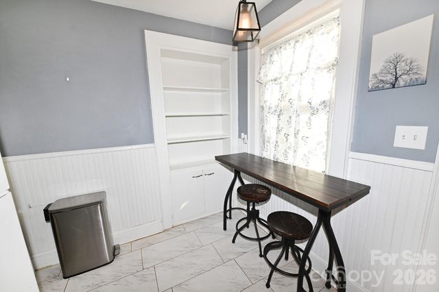 614 S Ashe Avenue, Newton, NC 28658