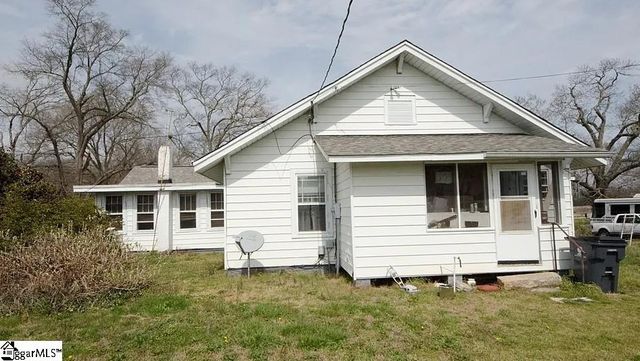 2120 101 Highway, Gray Court, SC 29645