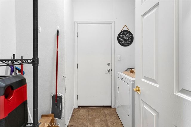 9178 Goldenseal Court, Hesperia, CA 92344