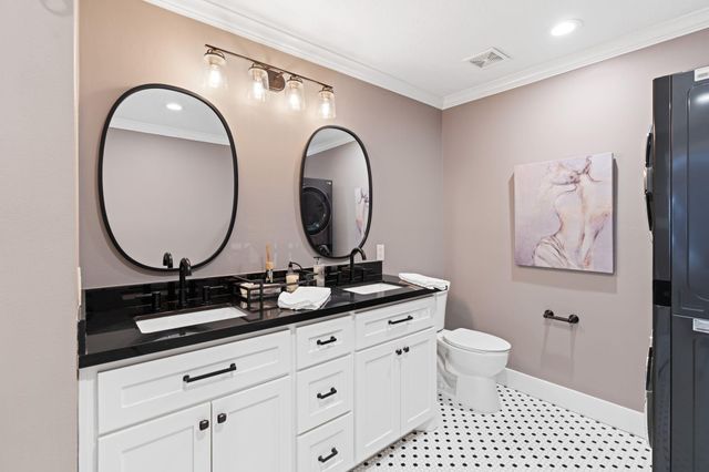 1102 Winston Street, Houston, TX 77009