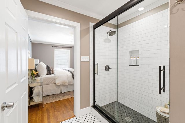 1102 Winston Street, Houston, TX 77009