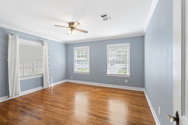 1102 Winston Street, Houston, TX 77009