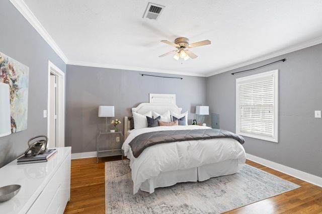 1102 Winston Street, Houston, TX 77009