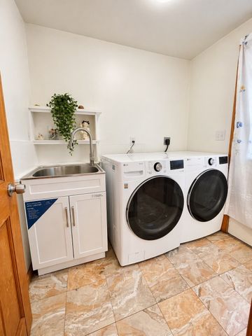 231 Waltham St, Newton, MA 02465
