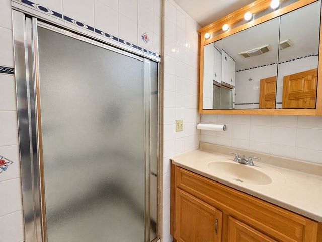 231 Waltham St, Newton, MA 02465