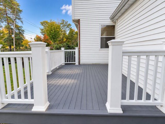231 Waltham St, Newton, MA 02465