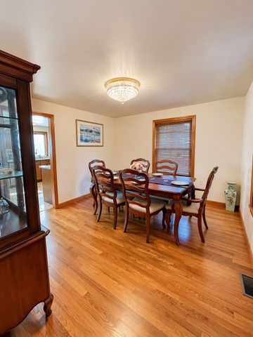 231 Waltham St, Newton, MA 02465