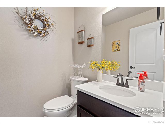 902 Maplebrook Drive, Windsor, CO 80550