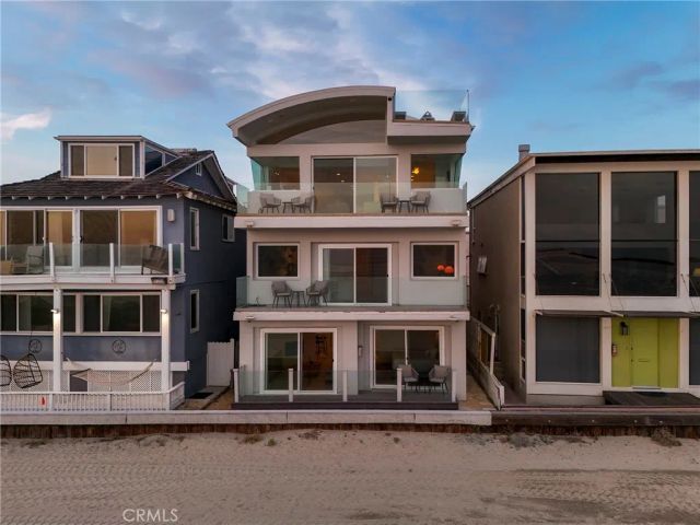 6815 E Seaside Walk, Long Beach, CA 90803
