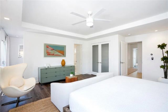 6815 E Seaside Walk, Long Beach, CA 90803