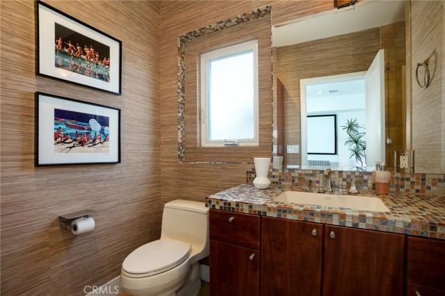 6815 E Seaside Walk, Long Beach, CA 90803