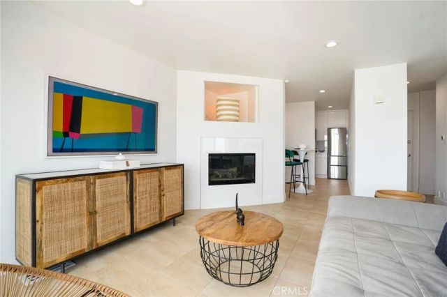 6815 E Seaside Walk, Long Beach, CA 90803