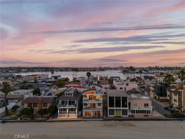 6815 E Seaside Walk, Long Beach, CA 90803