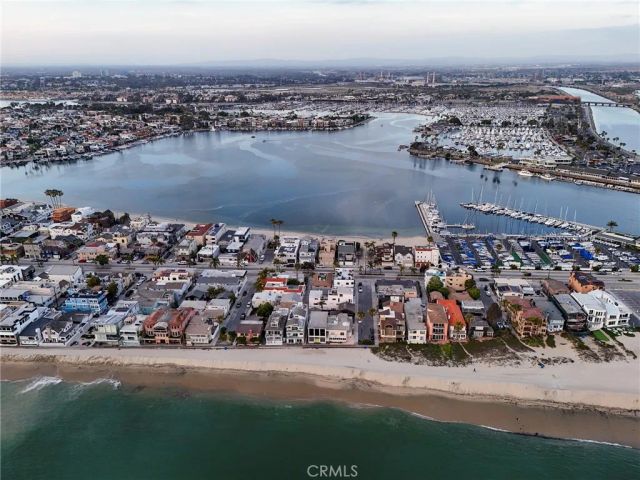6815 E Seaside Walk, Long Beach, CA 90803