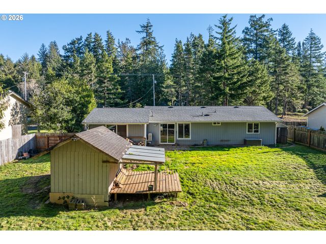 2937 MUNSEL LAKE Rd, Florence, OR 97439