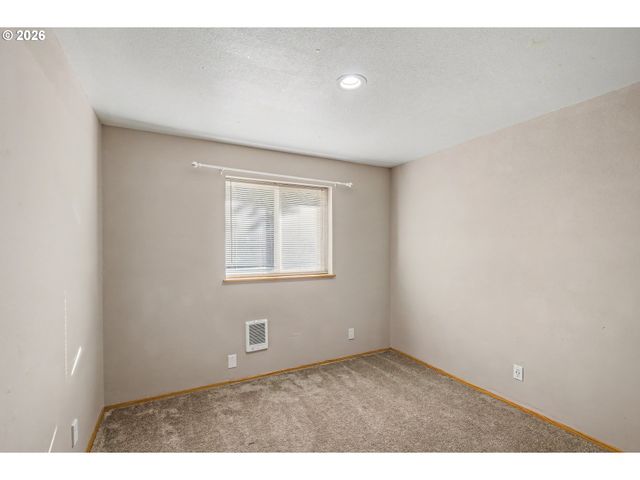 2937 MUNSEL LAKE Rd, Florence, OR 97439