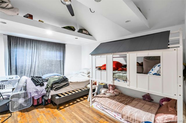 4 Clearbrook Drive, Smithtown, NY 11787