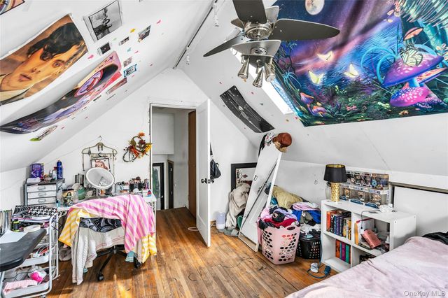 4 Clearbrook Drive, Smithtown, NY 11787