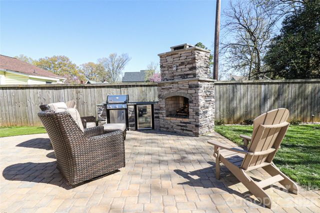 1340 Downs Avenue, Charlotte, NC 28205