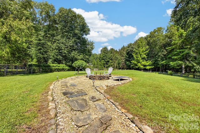 73 Hudson Hollow, Horse Shoe, NC 28742