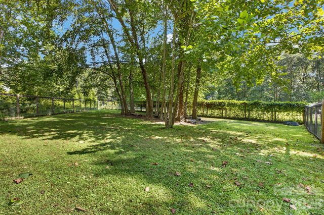 73 Hudson Hollow, Horse Shoe, NC 28742