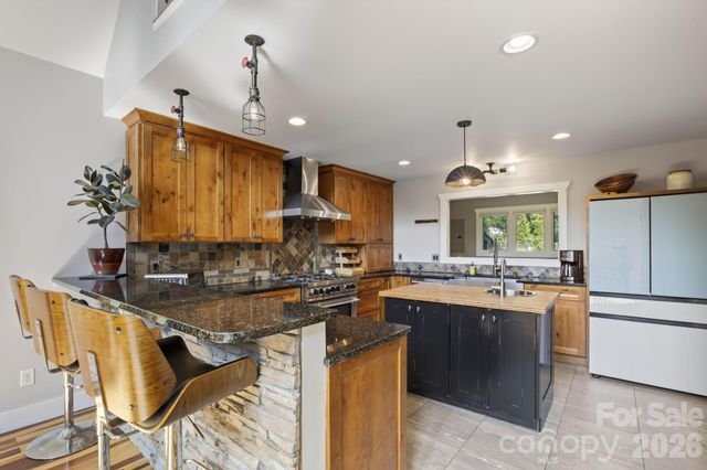 73 Hudson Hollow, Horse Shoe, NC 28742