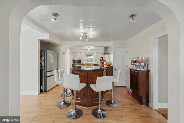 8608 WOODLAWN CT, Alexandria, VA 22309