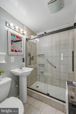 8608 WOODLAWN CT, Alexandria, VA 22309