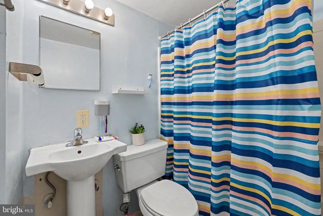 8608 WOODLAWN CT, Alexandria, VA 22309