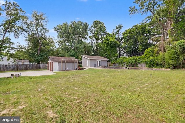 8608 WOODLAWN CT, Alexandria, VA 22309
