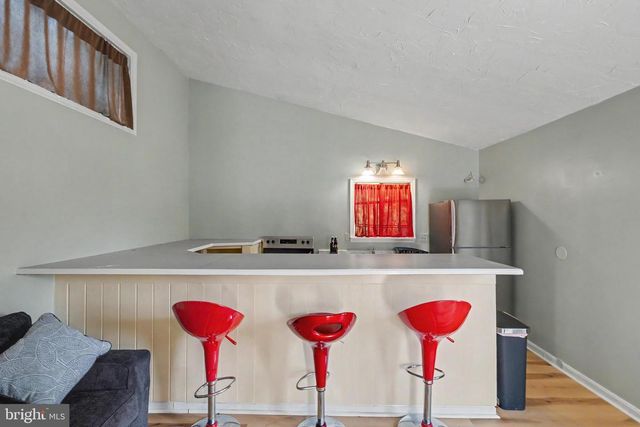 8608 WOODLAWN CT, Alexandria, VA 22309