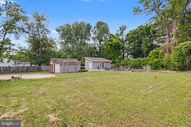 8608 WOODLAWN CT, Alexandria, VA 22309