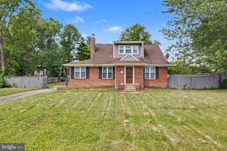 8608 WOODLAWN CT, Alexandria, VA 22309
