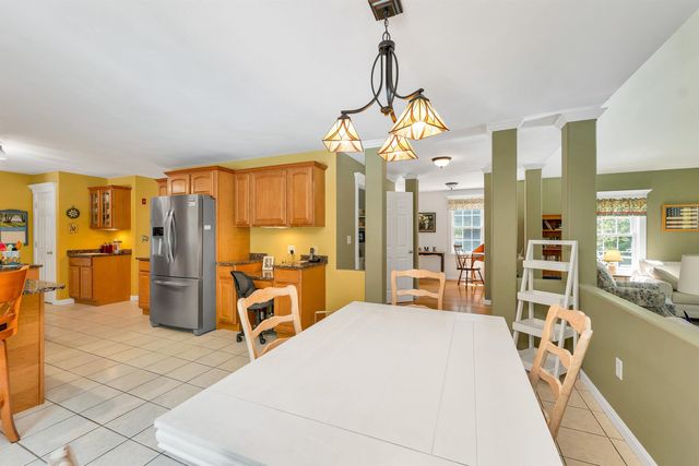 52 Riverdale Road, New Boston, NH 03070