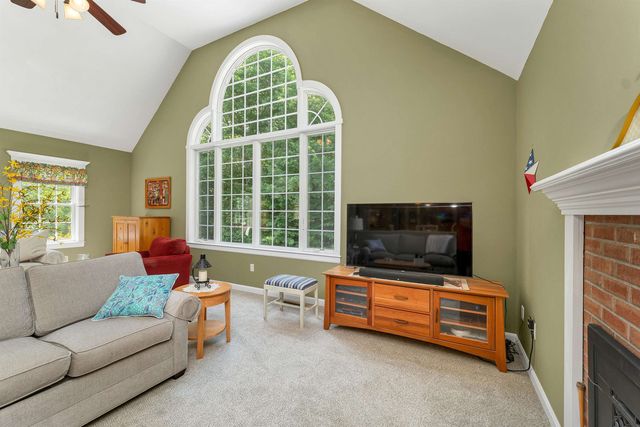 52 Riverdale Road, New Boston, NH 03070