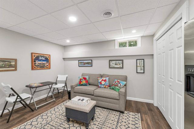 52 Riverdale Road, New Boston, NH 03070
