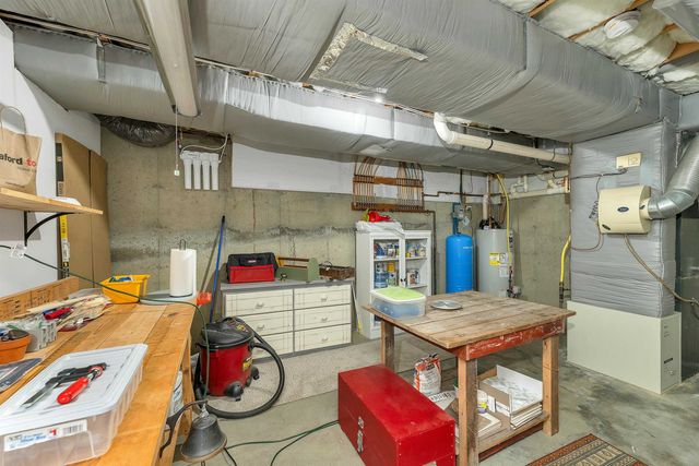 52 Riverdale Road, New Boston, NH 03070