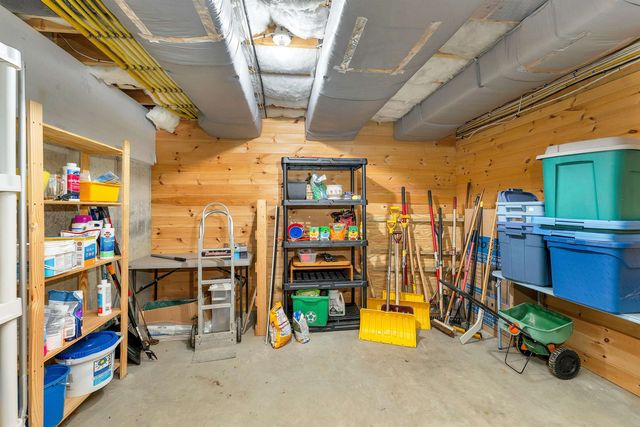 52 Riverdale Road, New Boston, NH 03070