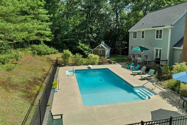 52 Riverdale Road, New Boston, NH 03070