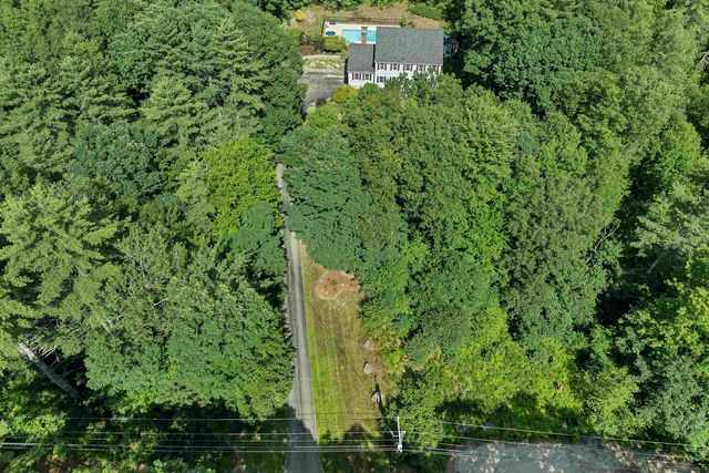 52 Riverdale Road, New Boston, NH 03070