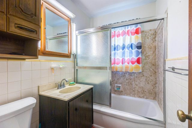 905 Windsor Drive, Salina, KS 67401